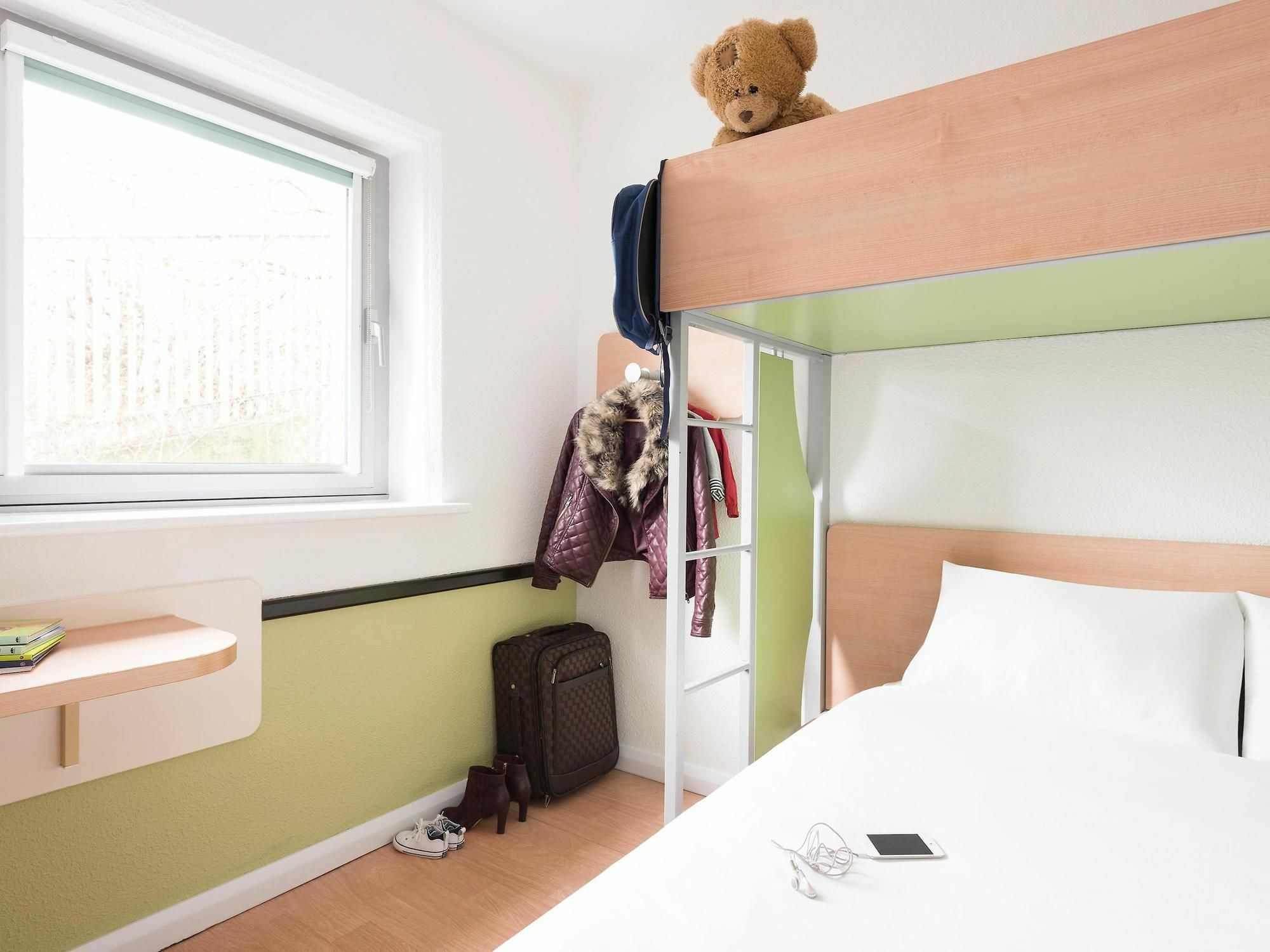 Ibis Budget Bradford Брадфорд Экстерьер фото